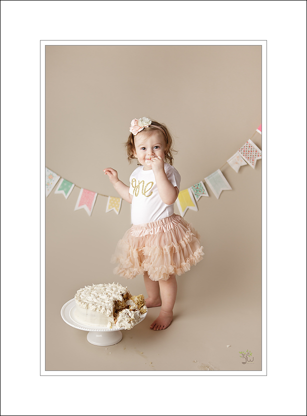Best Kent baby photographer cake smash